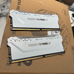 커세어 램 ddr4 16x2 32gb 화이트 판매