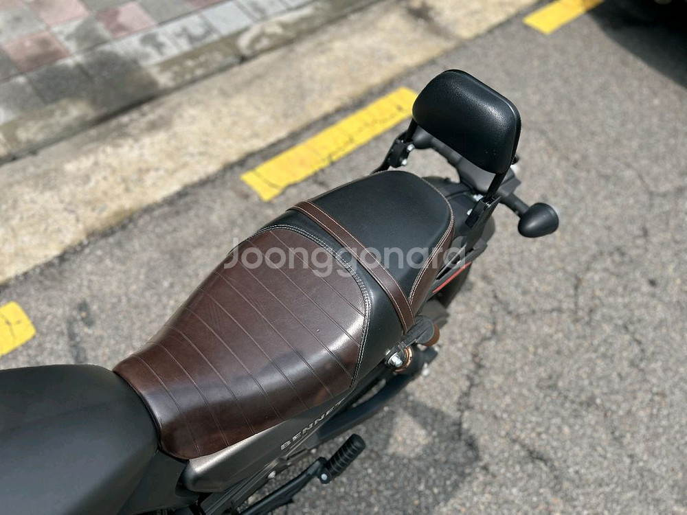 한솜 베네트125 23년 2천km 무사고 그레이색상--8