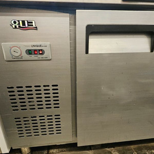 유니크 테이블냉장고 1200