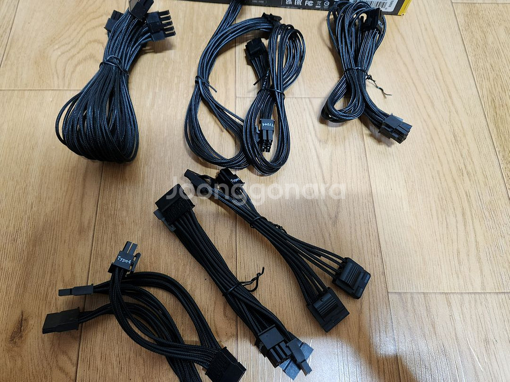 커세어 Corsair SF750--4