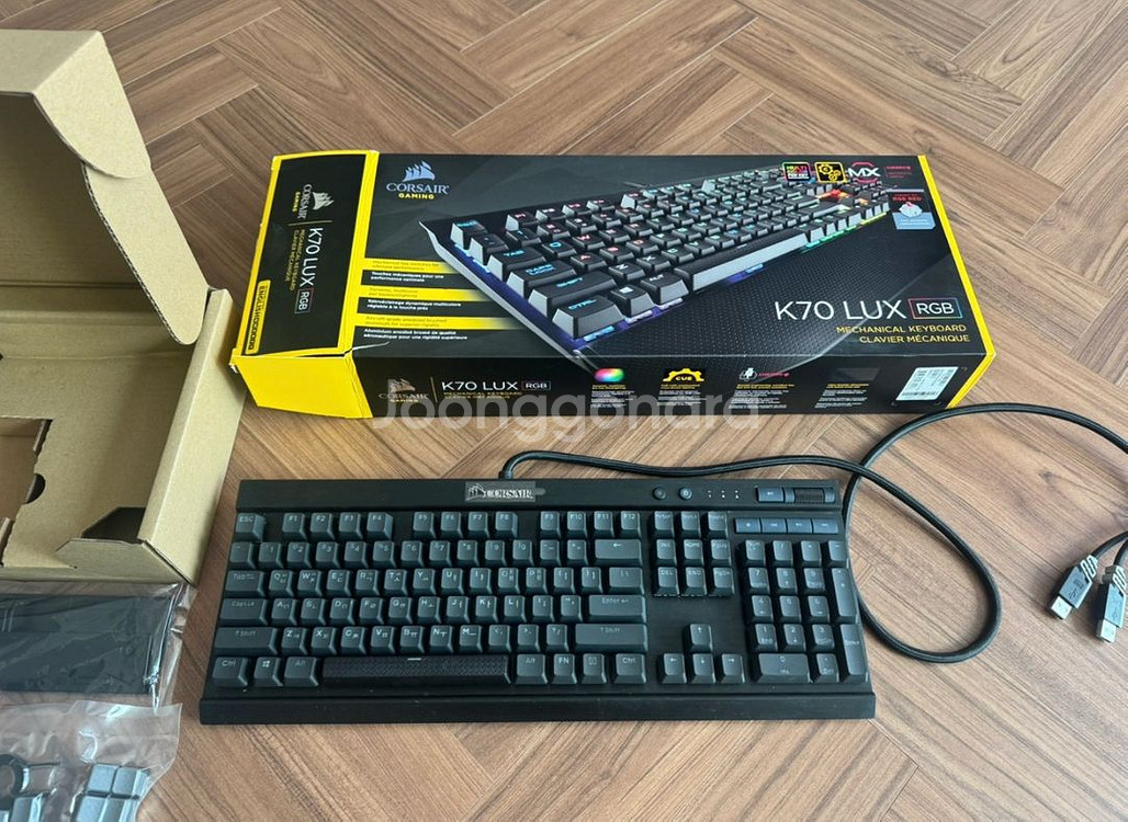 커세어 k70 Lux RGB 팝니다--1