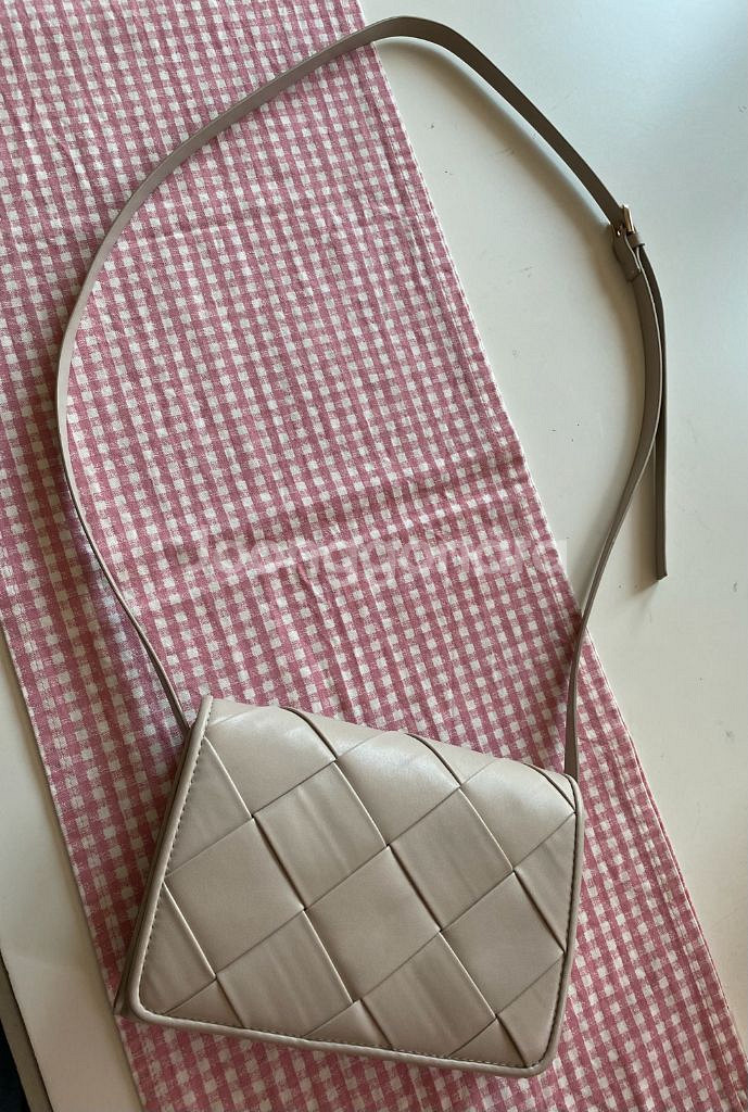 H&M 아이보리 숄더백(새상품급상태)--0