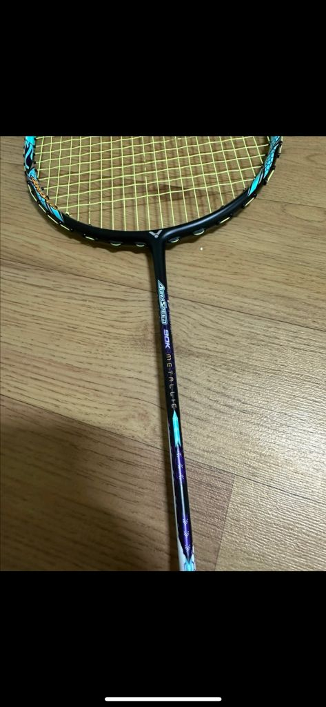 빅터 90K 메탈릭 정품 배드민턴 라켓 급처 이미지