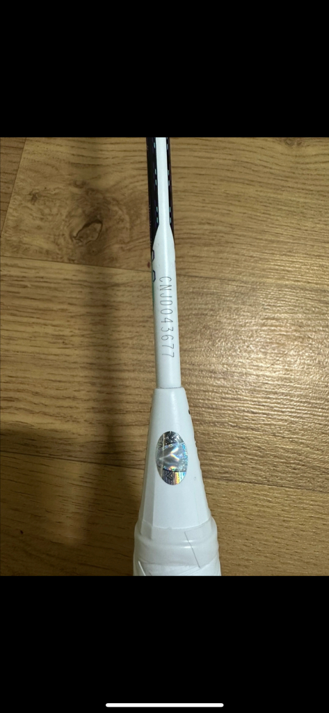 빅터 90K 메탈릭 정품 배드민턴 라켓 급처 이미지