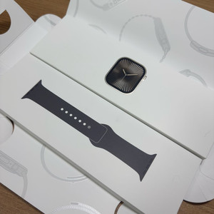 애플워치10 46mm 내추럴 티타늄