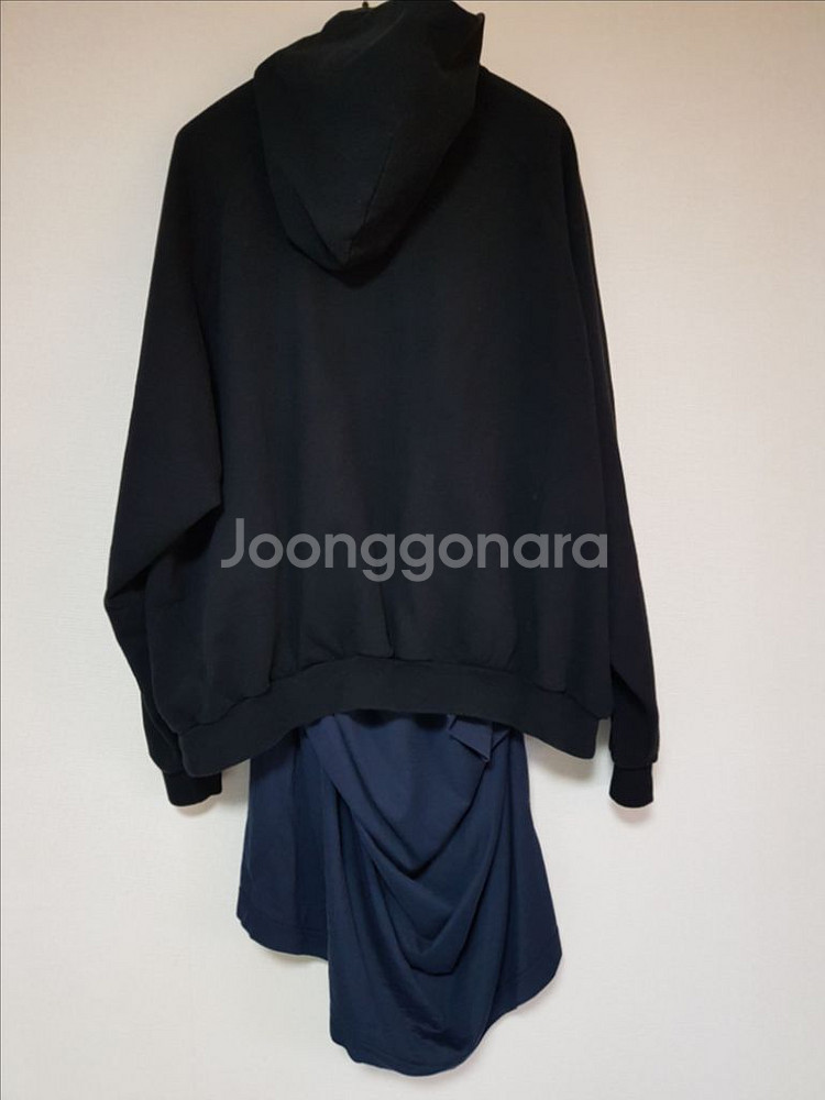 발렌시아가 XXXL 런웨이 레이어드 후드--1