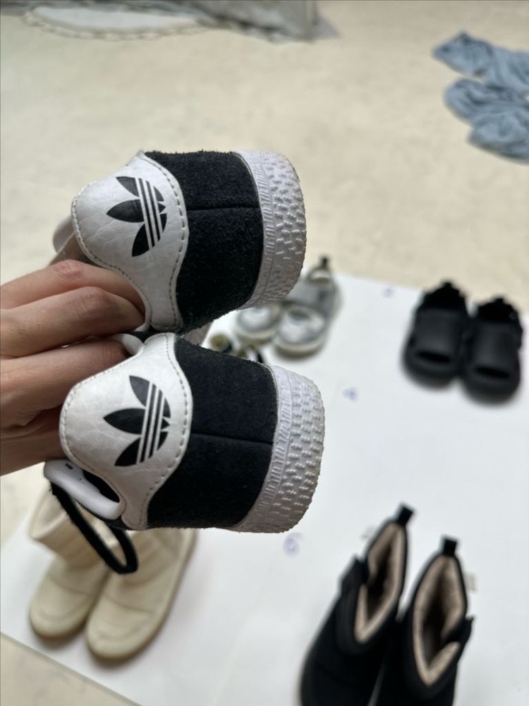 아디다스 가젤 스니커즈 165--2