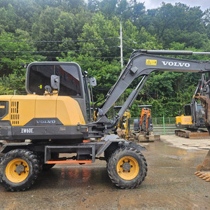 볼보중고굴사기EW60E 2019년식 3500시간가동