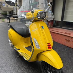 베스파 스프린트 22년식 4000km