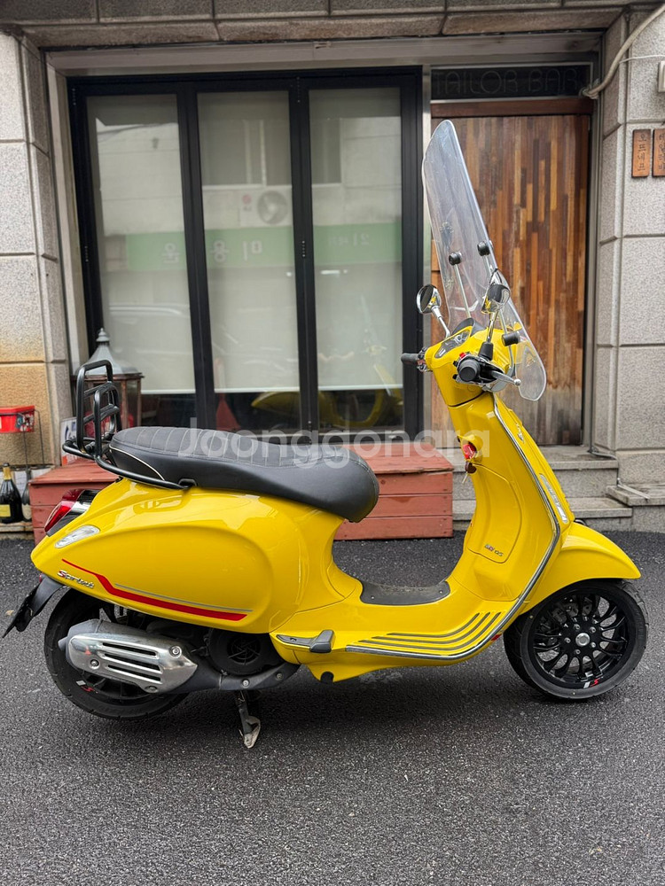 베스파 스프린트 22년식 4000km--5