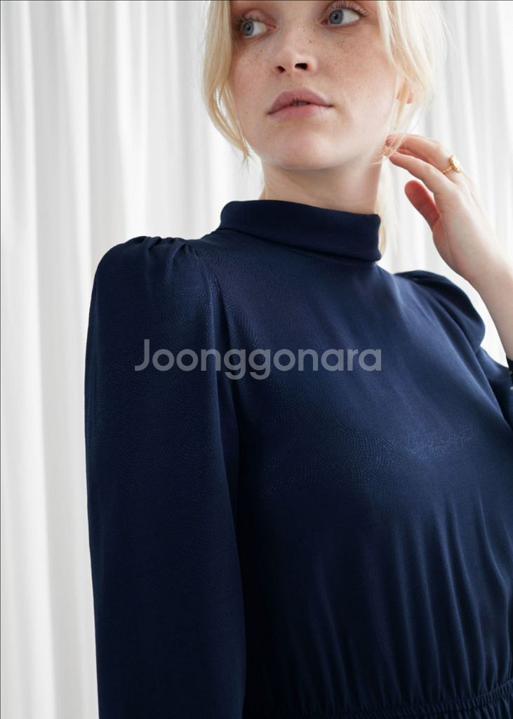 &other stories 앤아더 하객룩 비스코스 원피--1