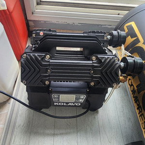 콜라보 브러쉬리스 콤프레샤 DC990S+ 36리터 알루