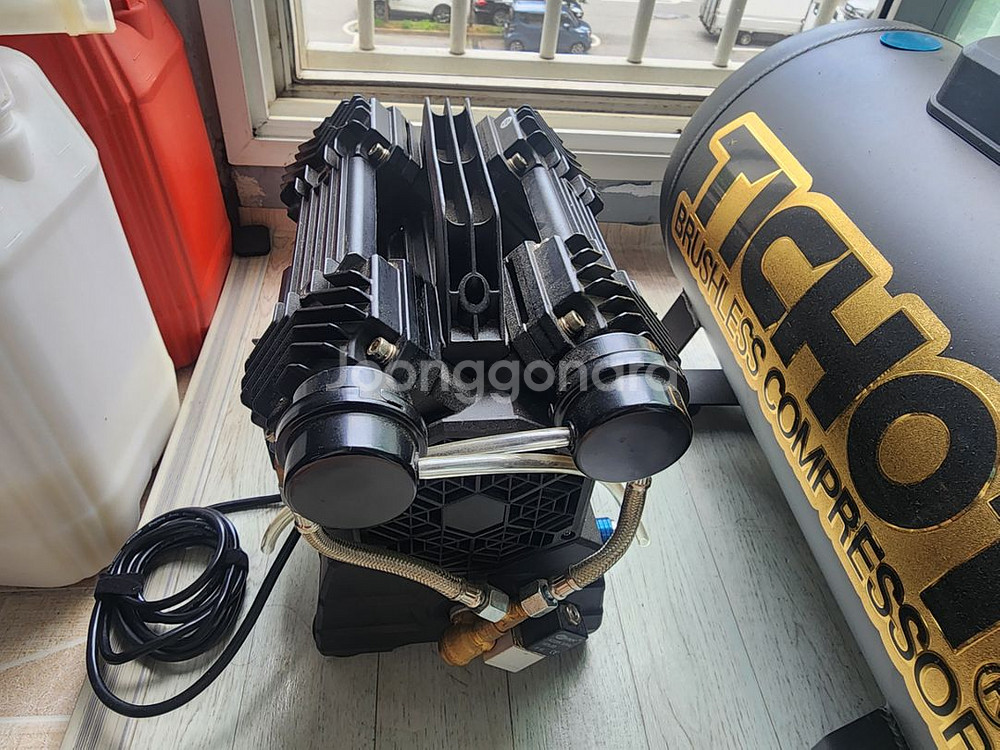 콜라보 브러쉬리스 콤프레샤 DC990S+ 36리터 알루--2