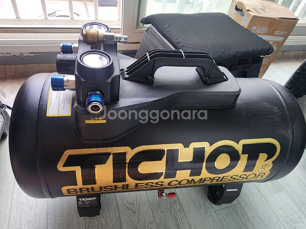콜라보 브러쉬리스 콤프레샤 DC990S+ 36리터 알루--7