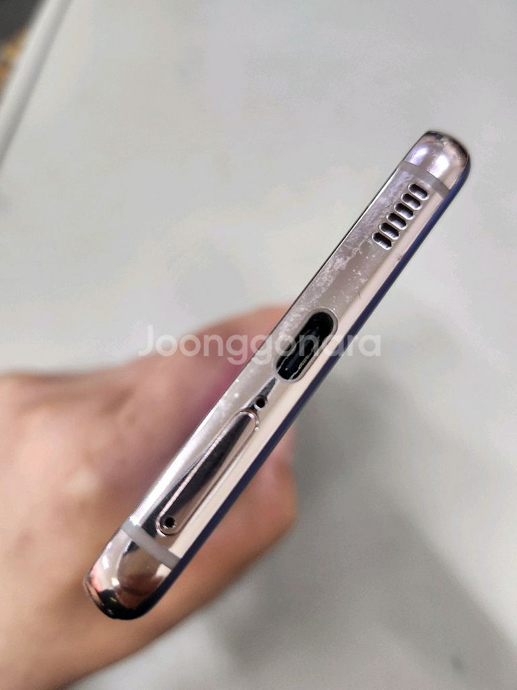 갤럭시S21 5G 256GB 퍼플 상태 깨끗 합니다.--5