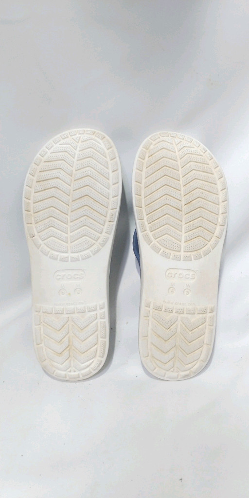 245 크록스 쪼리 샌들 이미지