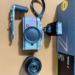 니콘 zfc 실버, 40mm F2.0 se 판매합니다