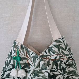 핸드메이드 숄더백이에요