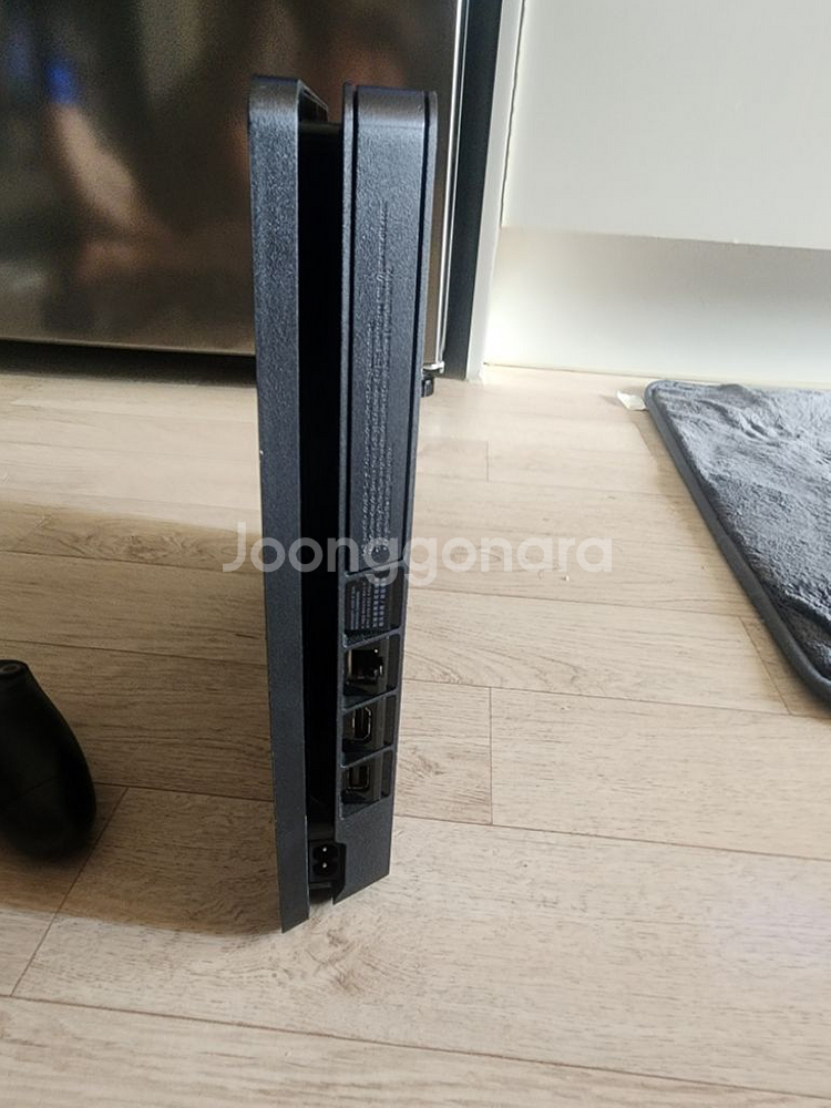 플스4 슬림 500GB CUH-2218 판매합니다--3