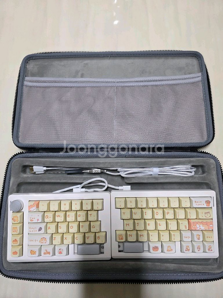 무선 스플릿 키보드 GMK70 + 키보드 가방--1