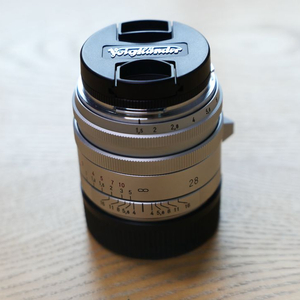 보이그랜더 28mm f1.5