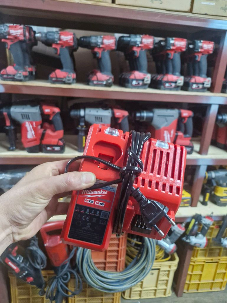 [정품]밀워키충전기M12-18C 개당가격 M12-18F--3