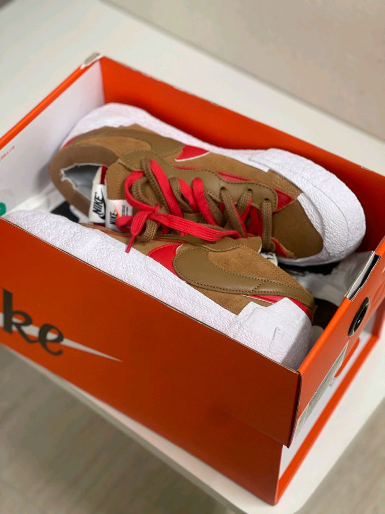 나이키 신발 265 사카이 블레이져 로우 브리티쉬 탄 이미지