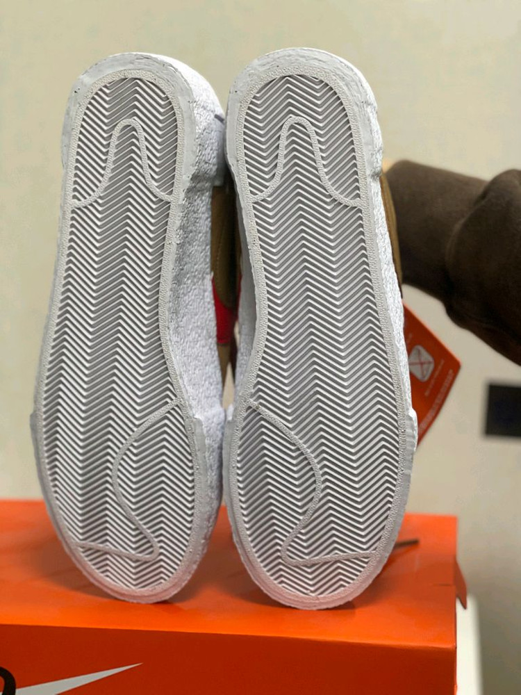 나이키 신발 265 사카이 블레이져 로우 브리티쉬 탄 이미지