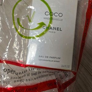 샤넬 코코 마드모아젤 오 드 퍼퓸 100ml 새상품이에