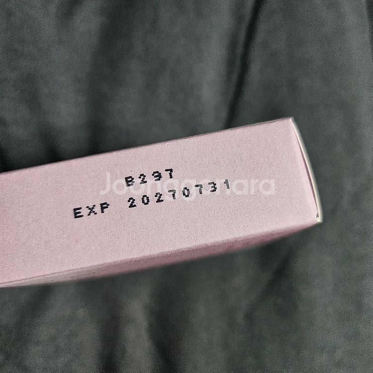 데이지크 럭스 글로우 하이라이터 03 아이스 라벤더--2