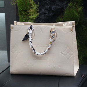 루이비통 온더고 MM