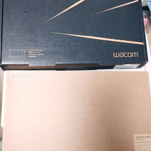 와콤 무빙크 DTH135K0C