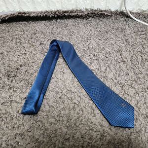 (새상품)루이비통(실크)넥타이(폭7센티)