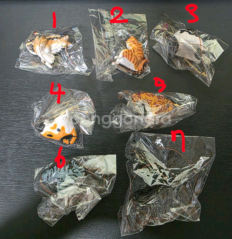 낚시 고양이 피규어 가챠 7종--2