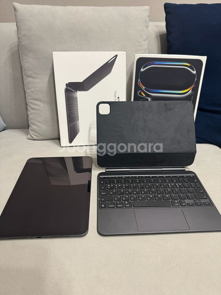 아이패드프로 11 WiFi + 셀룰러 256GB 키보드--1