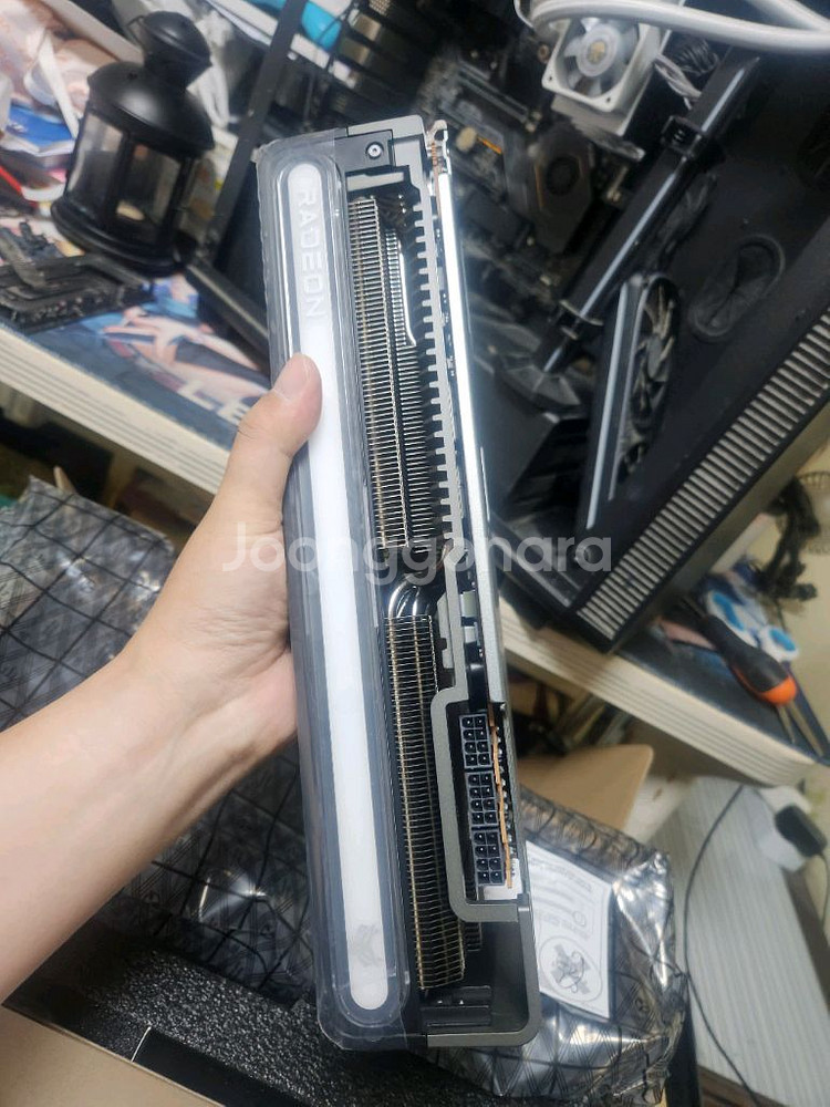 라데온 RX 7900 XTX 니트로+(25년8주차생산)--2
