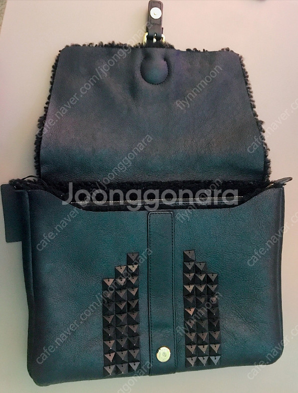 MCM x PHENOMENON 투웨이 클러치(12만원)--1