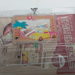 롬앤 태닝 시나모롤 쉐이킹 키링