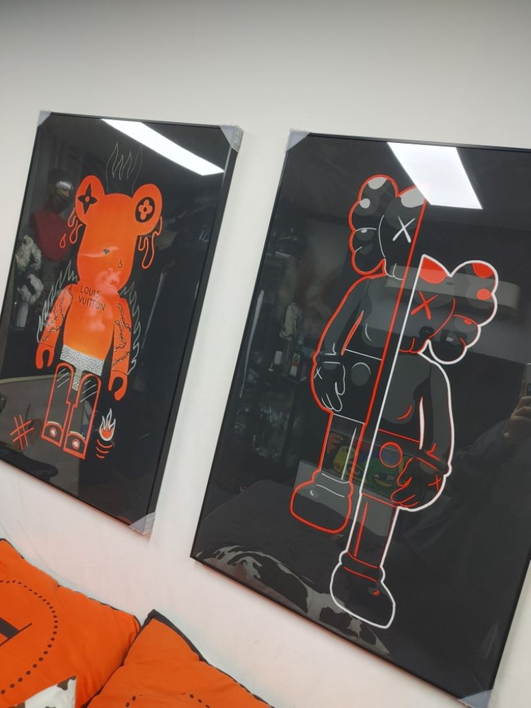 루이비통 베어브릭 카우스 피규어 대형 그림 액자 소품--3