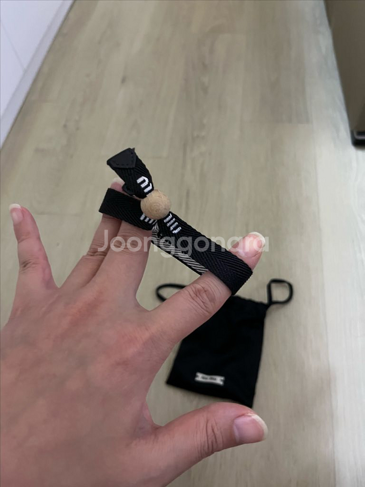 미우미우패브릭팔찌--1