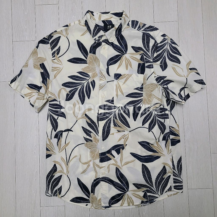 H&M 플로럴 반팔 셔츠 M--0