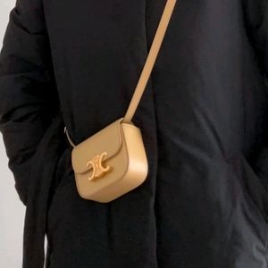 셀린느 가방/사용감 있어요.