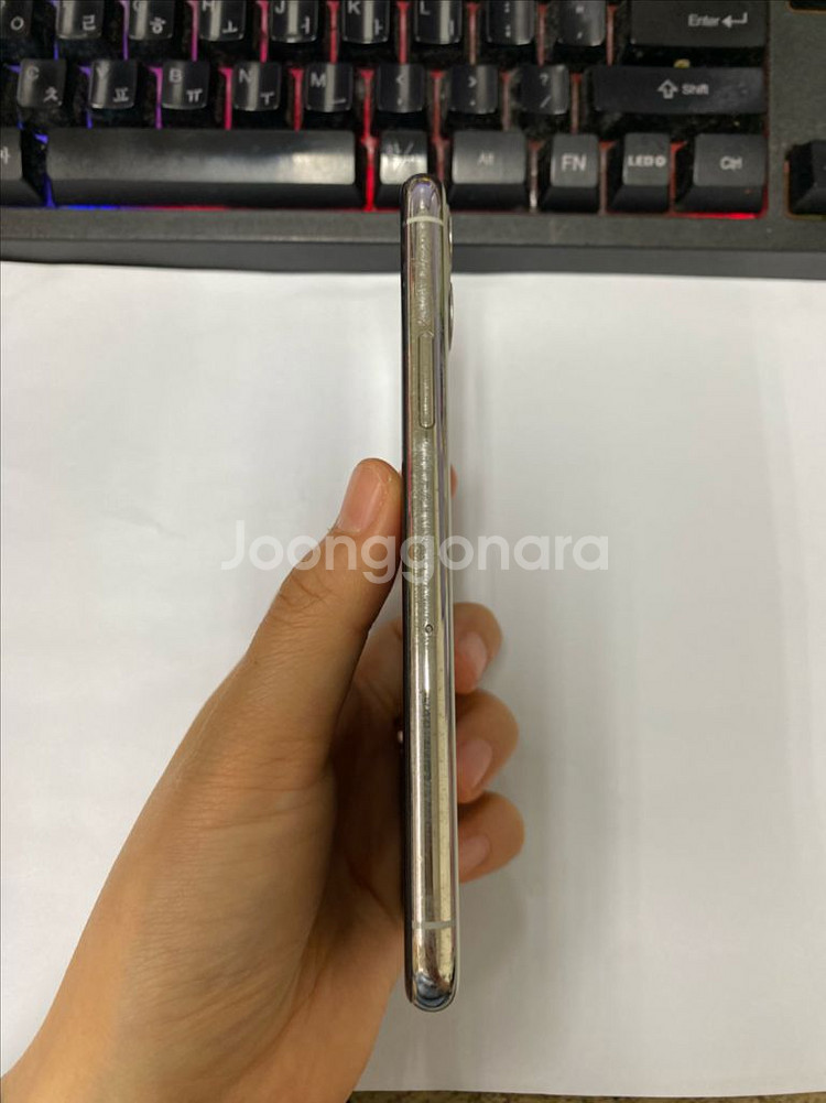 아이폰11프로 실버 액정SS급 256G 배터리100%--5