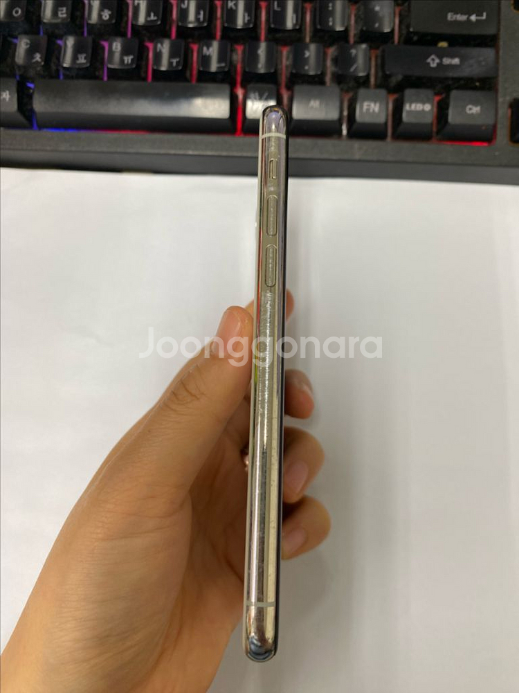 아이폰11프로 실버 액정SS급 256G 배터리100%--4