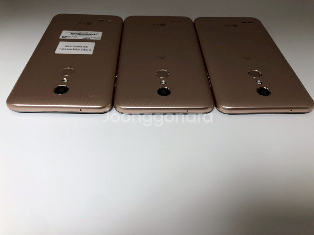 LG X401 골드 LGU+기기 대당 4만원에 판매--3