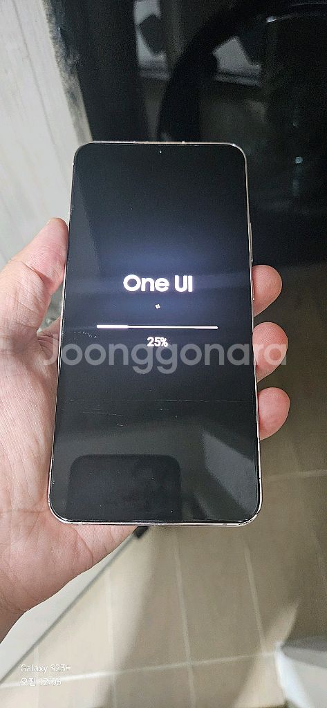 s22 plus--10