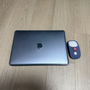 맥북프로 13 m2 스페이스그레이 부산