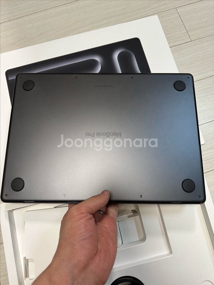 맥북 프로 M3 pro 14인치 18gb 512ssd--7