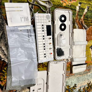 op-1 field (급처분) 상태 좋고 사은품 많아요