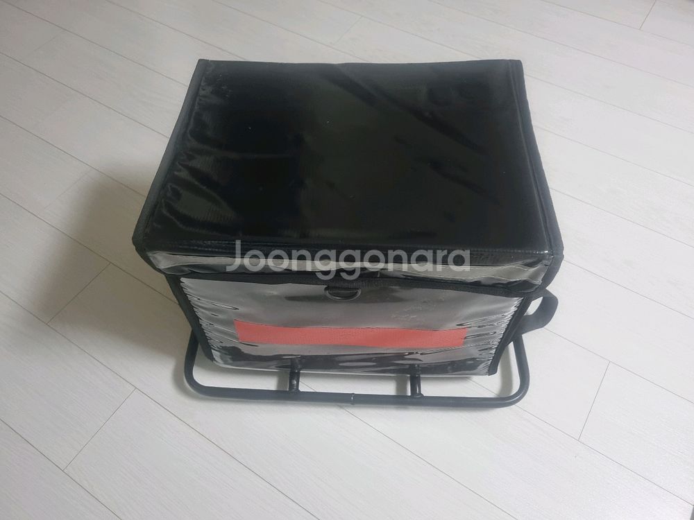 배달가방 50리터 자석파티션3개 안장받침틀 풀셋팅 팝니--0